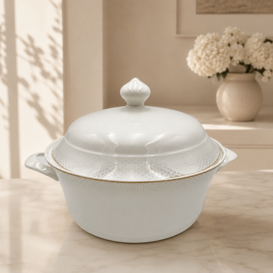 Kensington Luxury White Porcelain Soup Tureen with Lid – 24cm Elegant Serving Bowl
